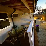 Nad Rozlewiskiem Lodge *