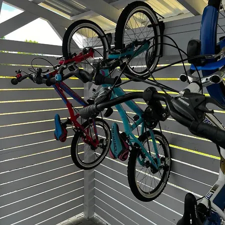 Деревянный коттедж Nad Rozlewiskiem Боболин