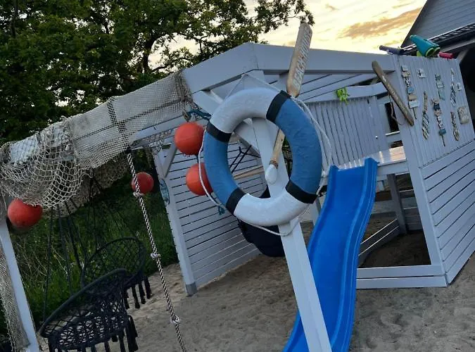 Nad Rozlewiskiem ロッジ ボボリン